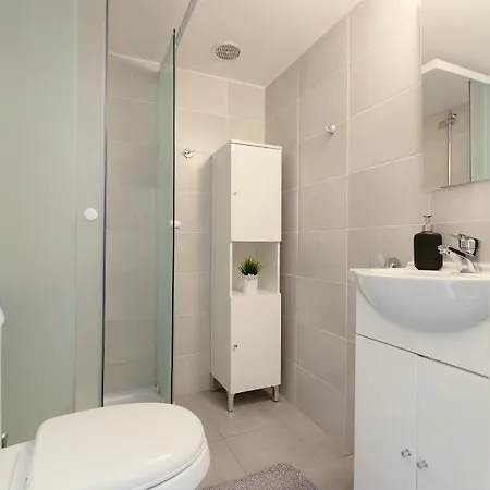 Furnished Seafront Appartement Larnaca